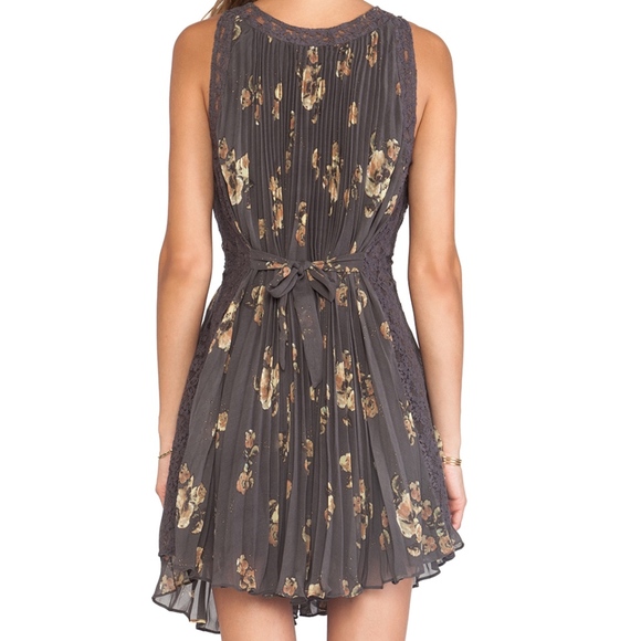 NWT FREE PEOPLE PLEATED TENT DRESS - Picture 3 of 3